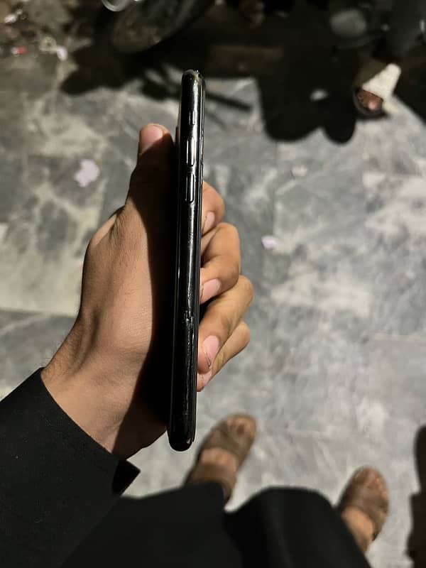 iphone 11 pro pta approved 4