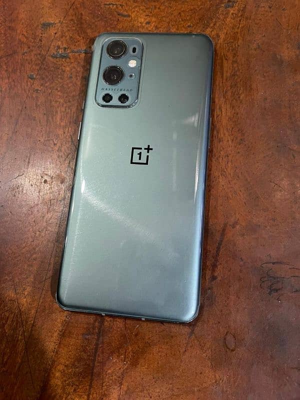 OnePlus 9 Pro 256GB 9.5/10 Condition 3