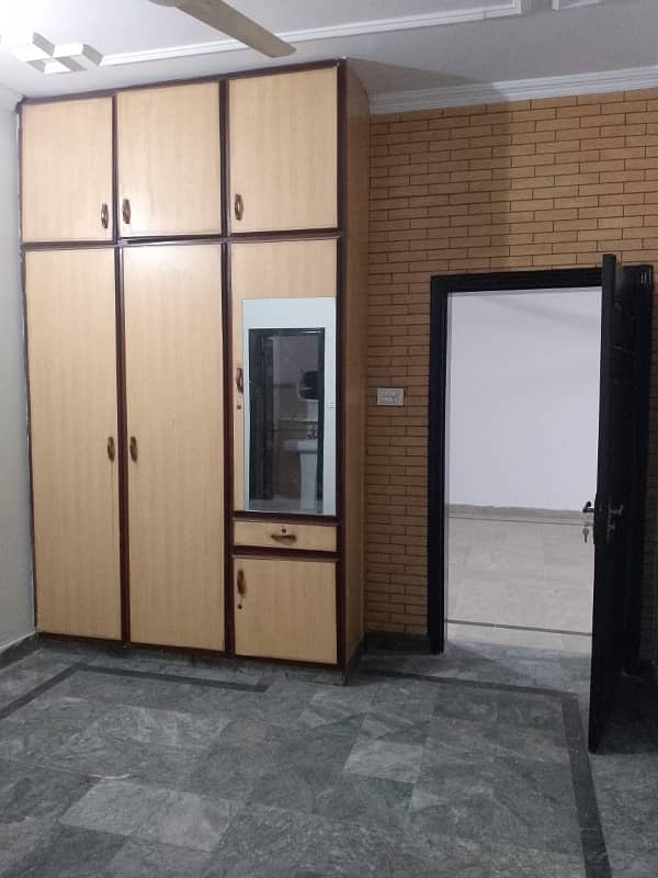 1kanal Double Story House For Rent in Johar Town 3