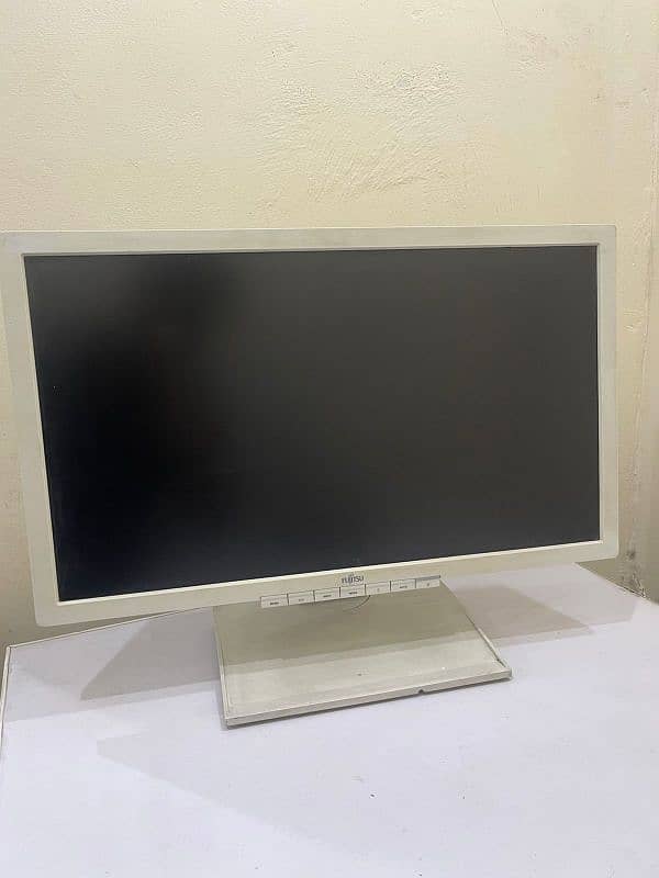 Fujitsu full hd LCD 24" white 0