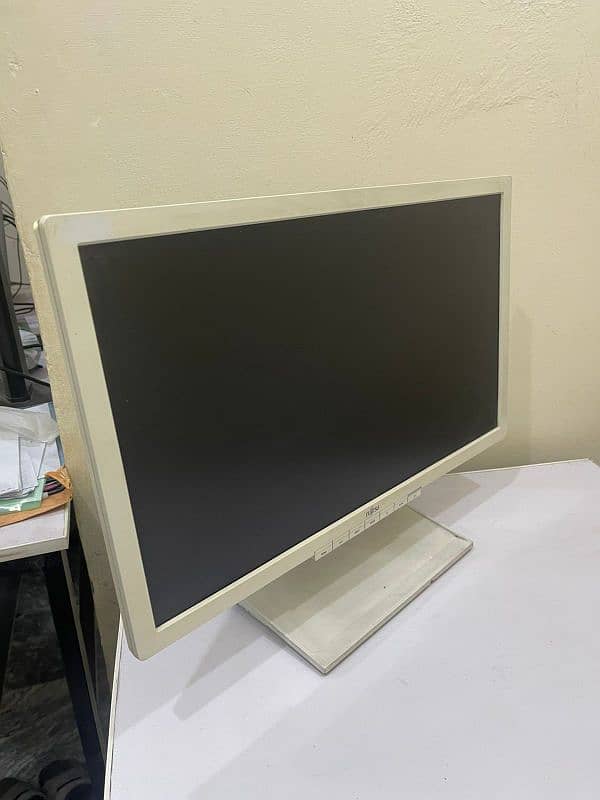 Fujitsu full hd LCD 24" white 2