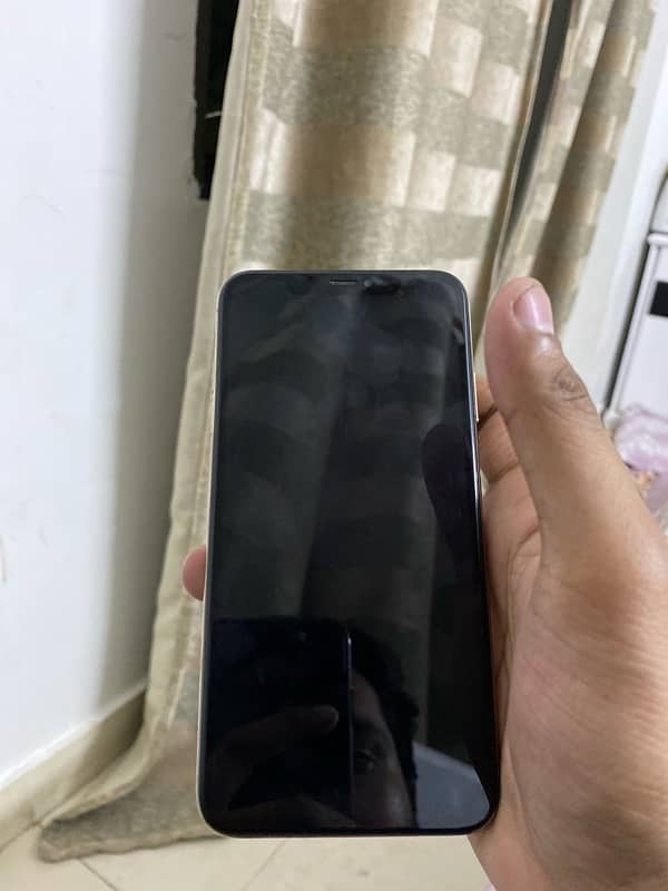 IPHONE XS MAX 64 NON PTA URGENT SALE 4