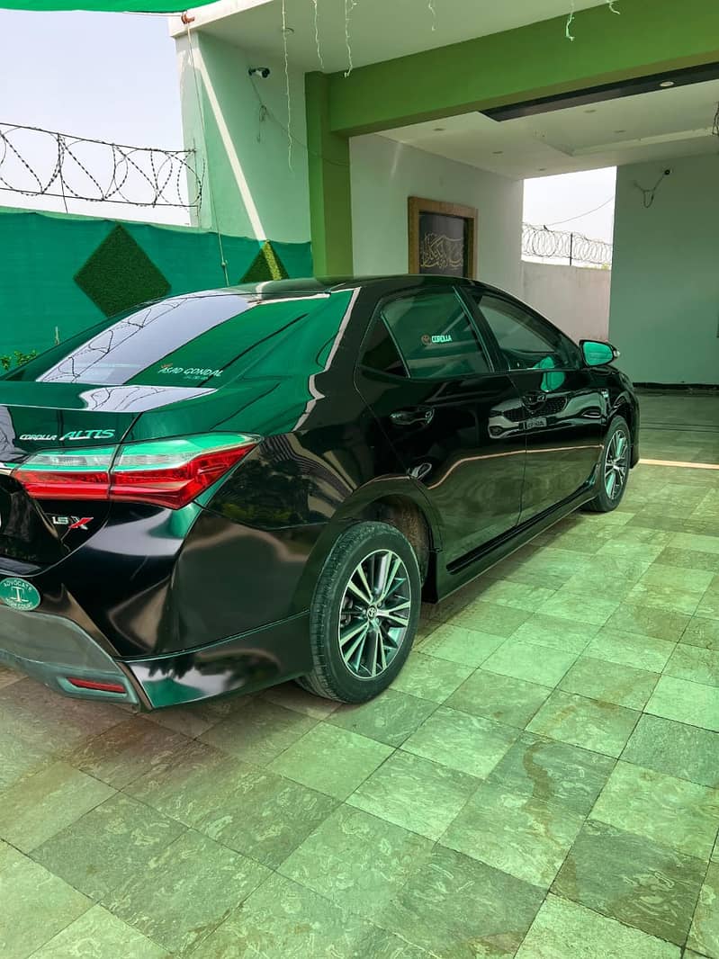 2017 Corolla Altis 1.6 atomatic,  45000 mileage Lahore Registered 8