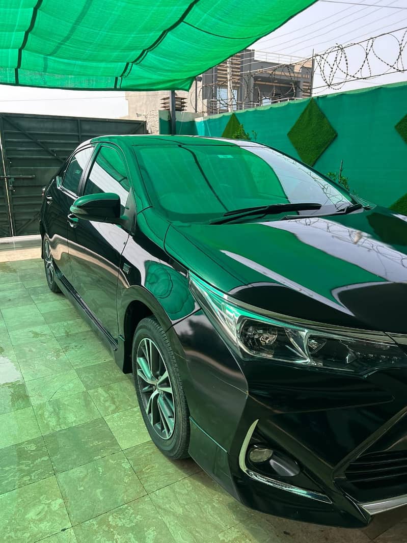 2017 Corolla Altis 1.6 atomatic,  45000 mileage Lahore Registered 14