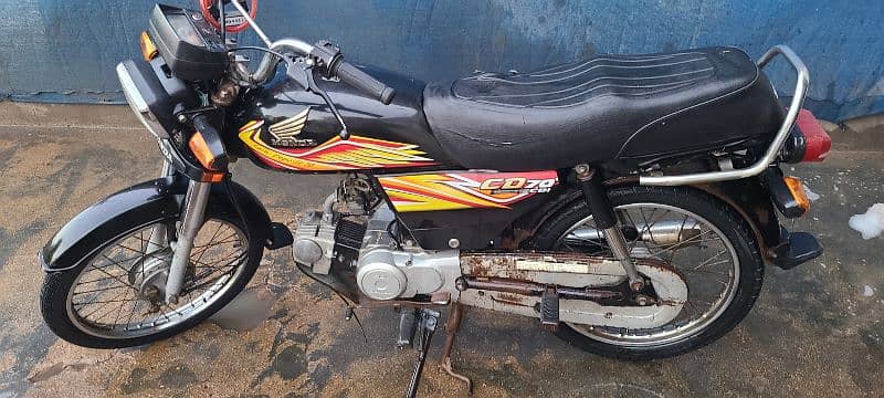 honda 70 one hand used bike 4