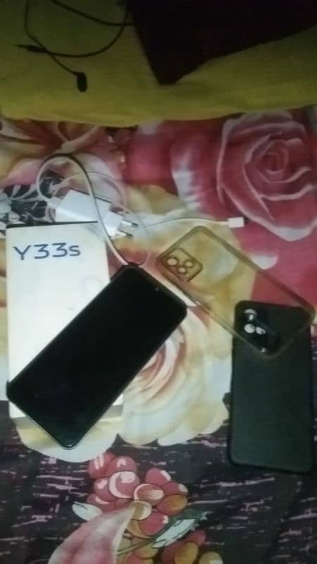 Vivo y33s 2