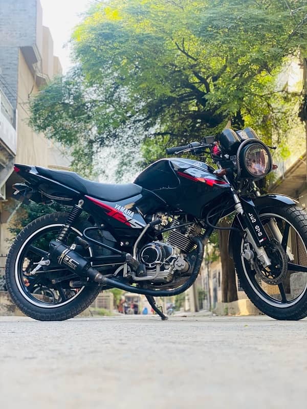 YBR 125 G Modified 2019B 4