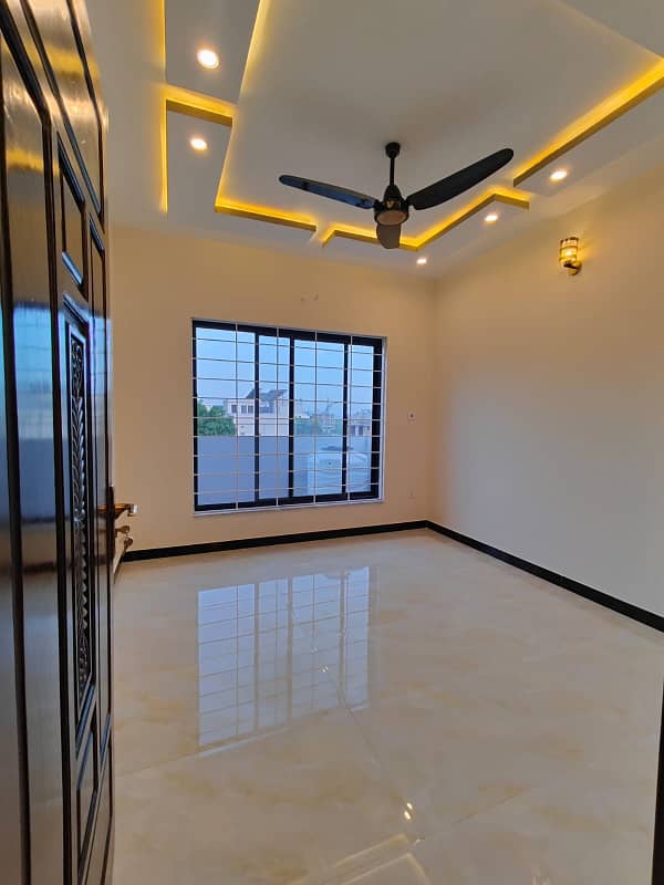 A Beautiful 5 Marla House Is Available For Sale In Bahria Enclave 6