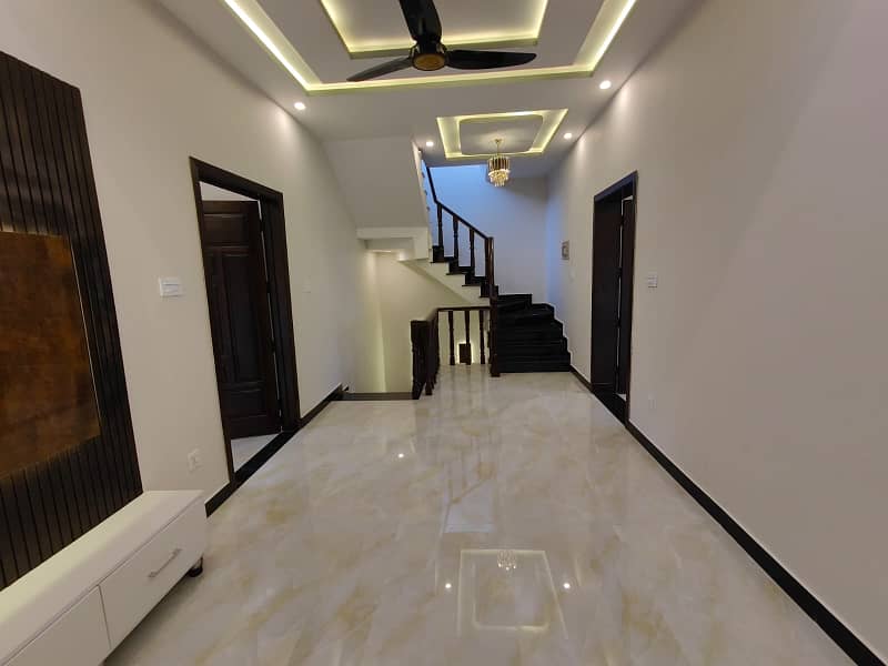 A Beautiful 5 Marla House Is Available For Sale In Bahria Enclave 19