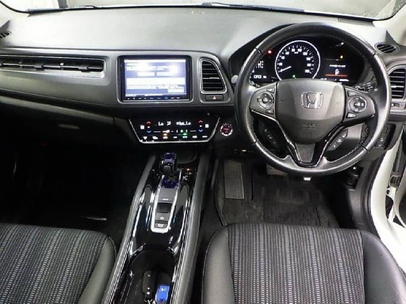 Honda Vezel 2016 3