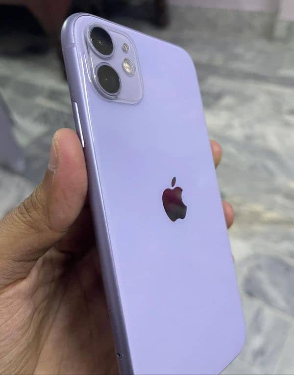 IPHONE 11 (128gb) 1