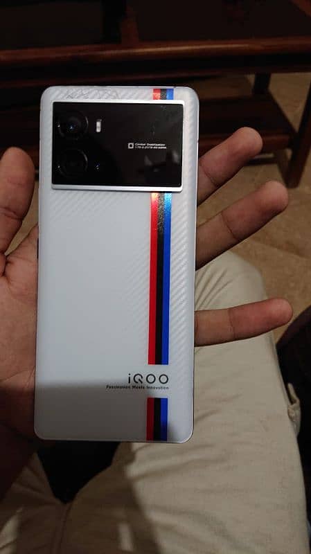 Vivo iqo 9 pro 12/256 official approved,03070773076 contact on Whatsap 4