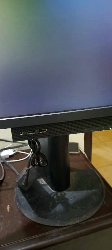 lenovo mini pc i5 6th gen with LCD 6