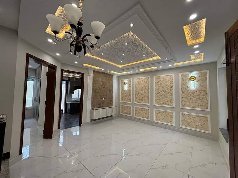 10 Marla Beautiful Lower Portion For Rent In Park View City Lahore 2