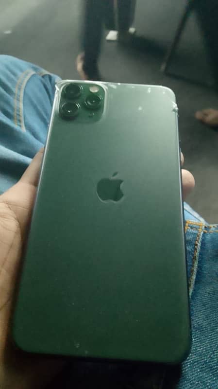 iphone 11 pro max 4