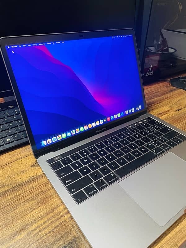 Macbook Pro 2017 Touchbar 0