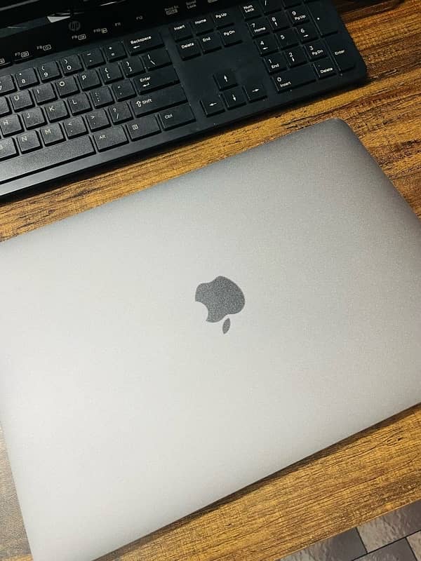 Macbook Pro 2017 Touchbar 1