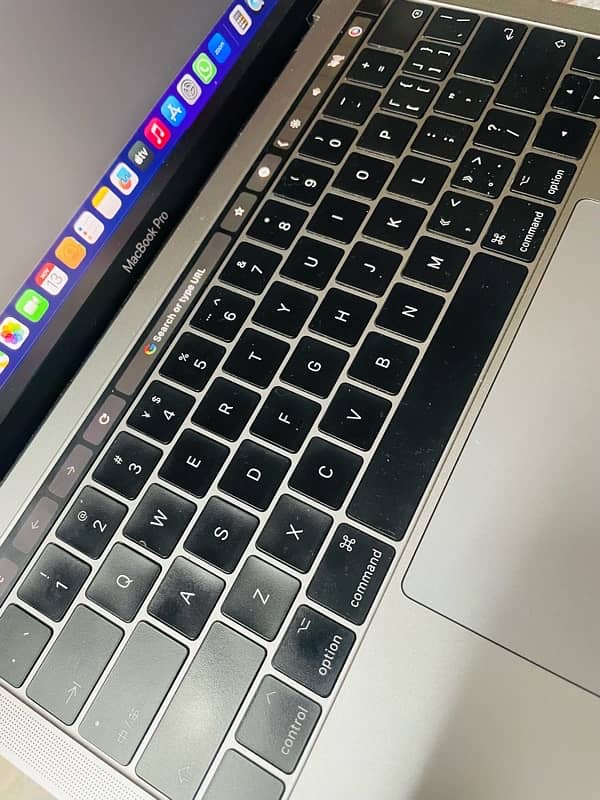 Macbook Pro 2017 Touchbar 4