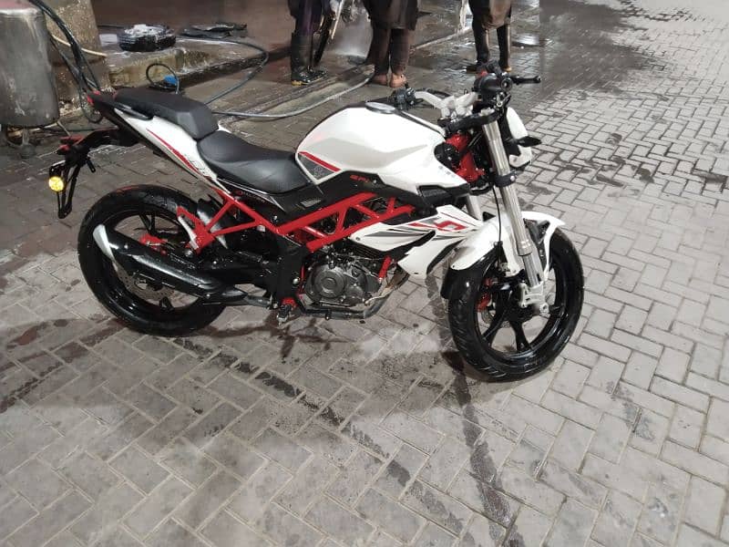 Benelli TNT 150i 2023 model Punjab number lush condition 0