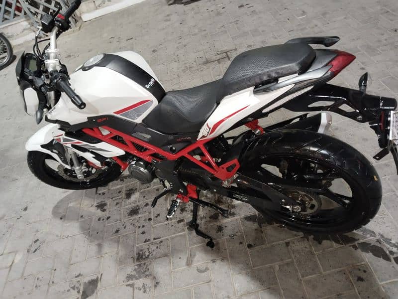 Benelli TNT 150i 2023 model Punjab number lush condition 1