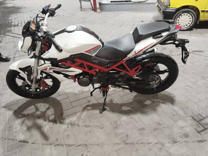 Benelli TNT 150i 2023 model Punjab number lush condition 2