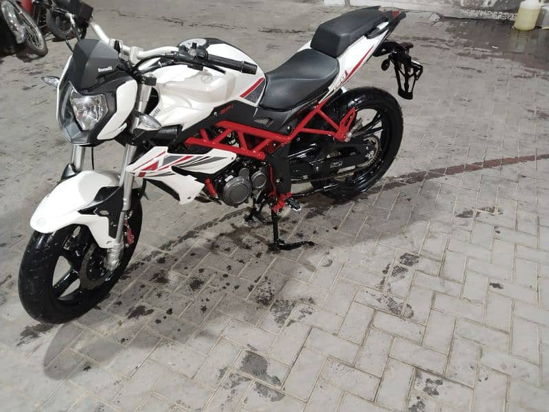 Benelli TNT 150i 2023 model Punjab number lush condition 6