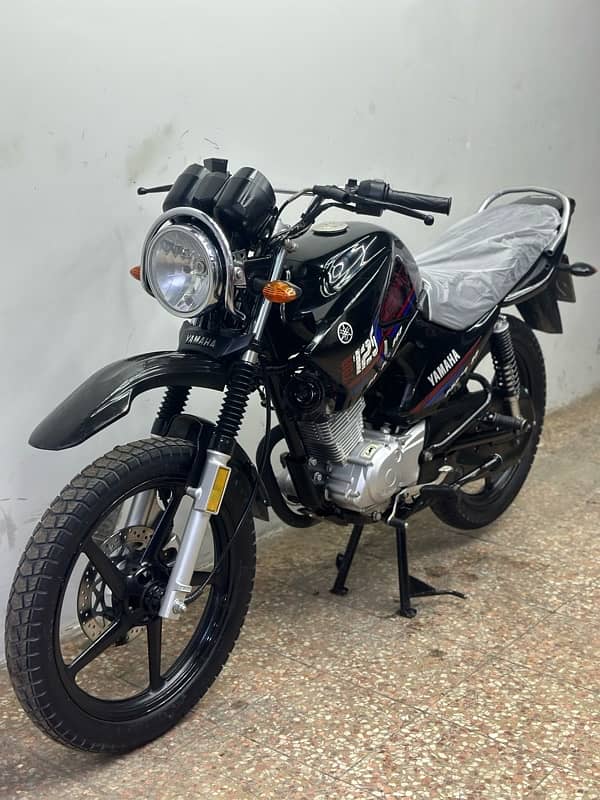 yamaha ybr125g 2022 model ( low millage ) 4