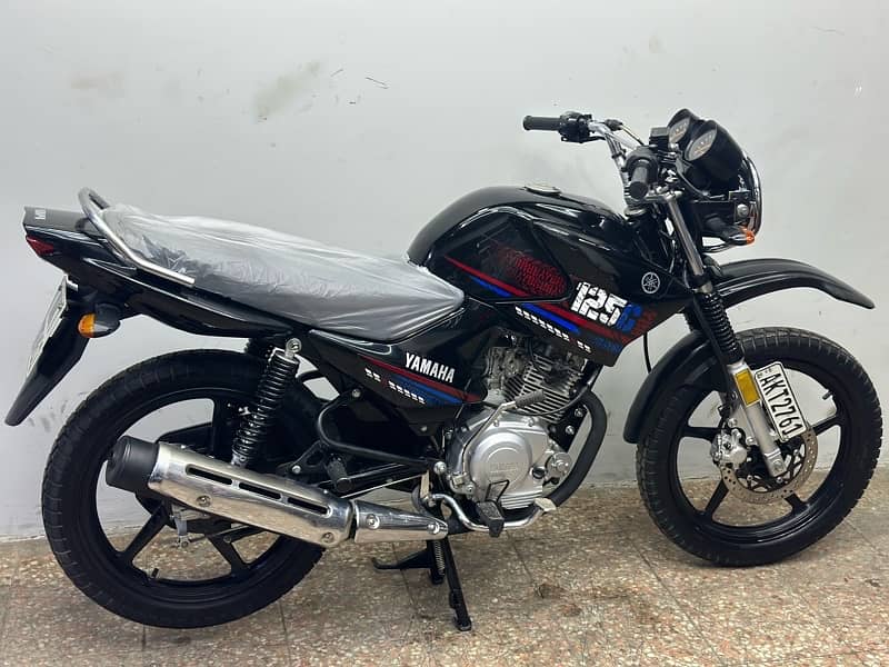 yamaha ybr125g 2022 model ( low millage ) 5