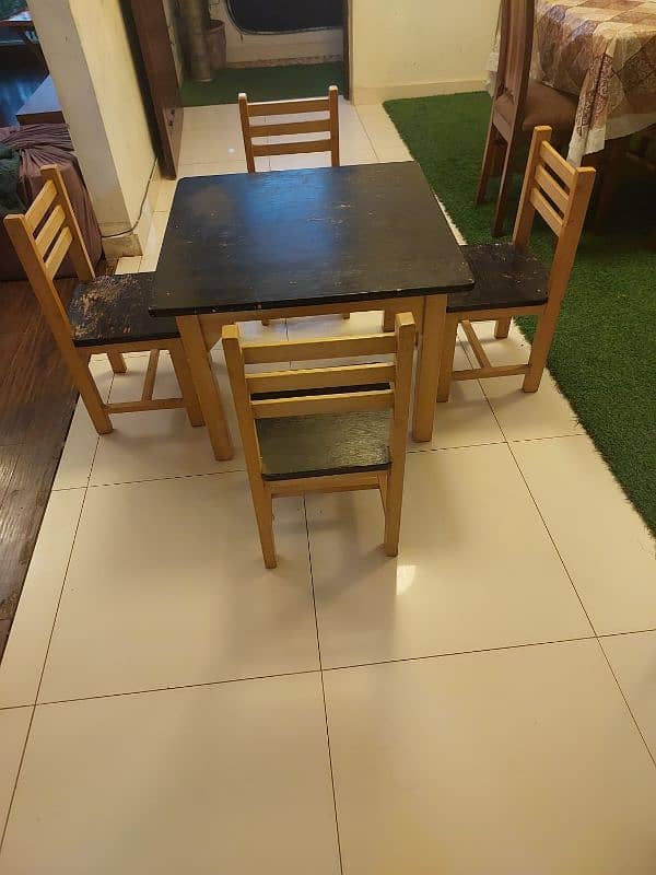 kids wooden table and 4 chairs 2