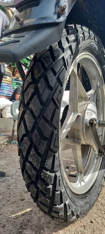 SUZUKI GD 110S GS 150 SE & GR 150 IMPORTED TIMSON  NO-1 TUBELESS TYRE 3