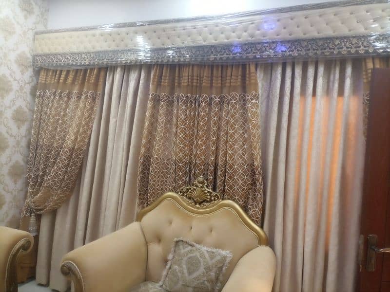 I want to sell curtains brand new condition 0