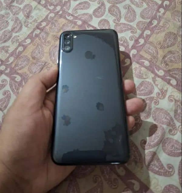 samsung a11 seld piece condition 10by10 2