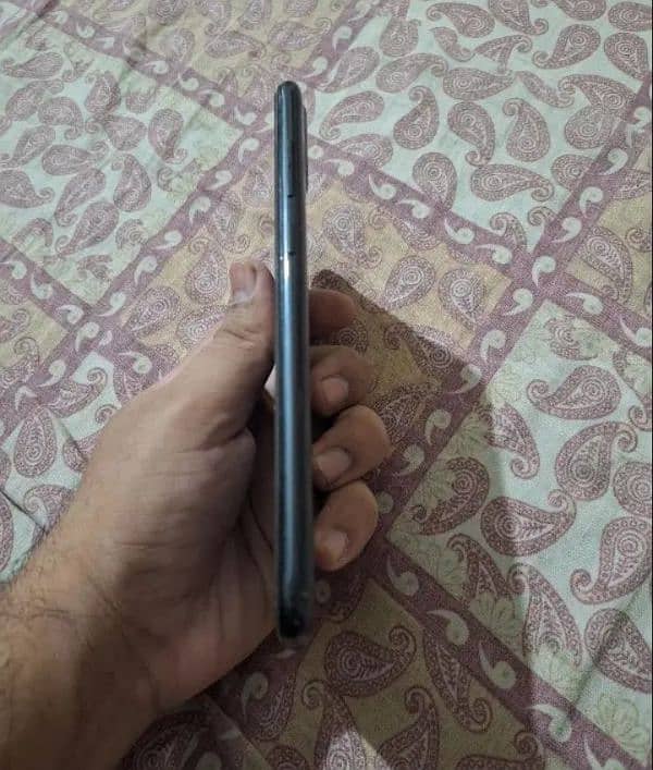 samsung a11 seld piece condition 10by10 3