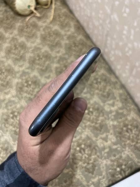 iphone 8 plus 64gb PTA 5