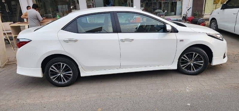 Toyota Corolla altis 1.6 5