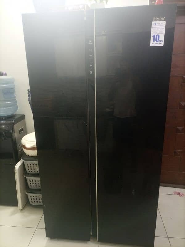 I want to sell Haier door by door fridge 1