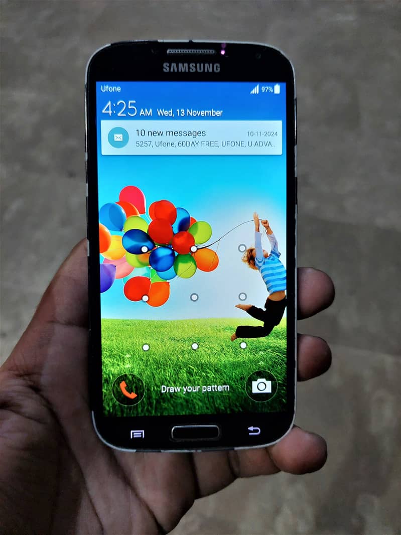 Samsung Galaxy S4 mobile phone 7