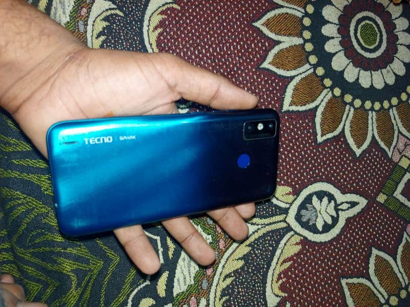 Tecno Spark 6 1