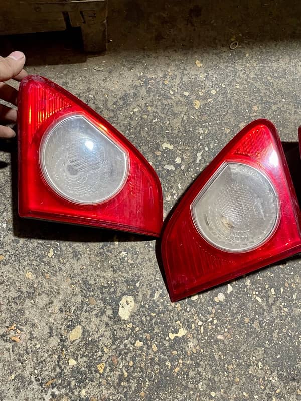 toyota corolla 2010 original lights 7