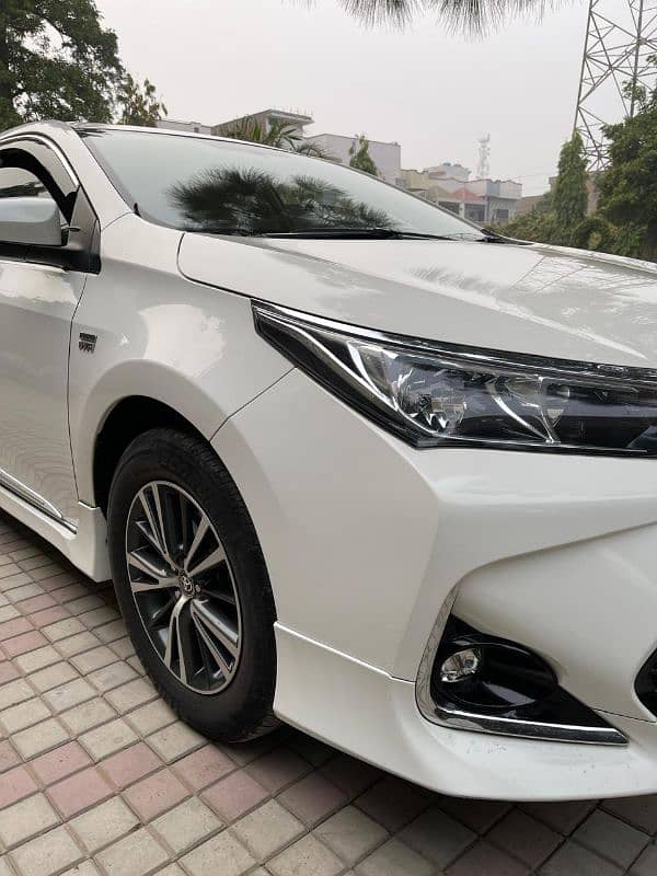 Toyota Corolla Altis 2019 1