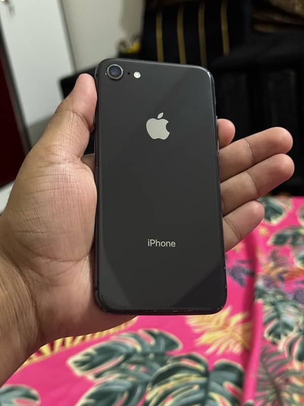 iphone 8 64GB / pta approved 1