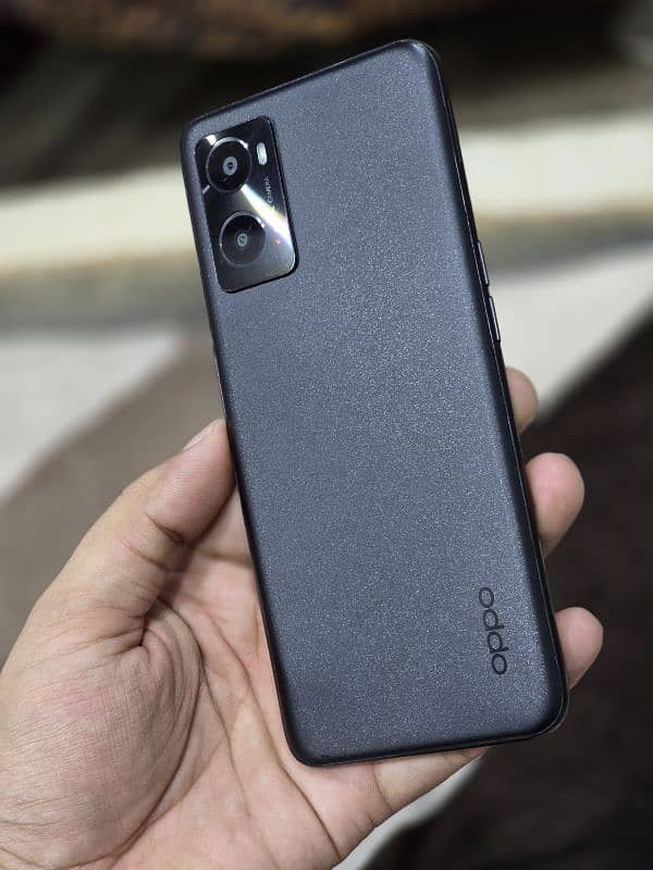 Oppo A76 1