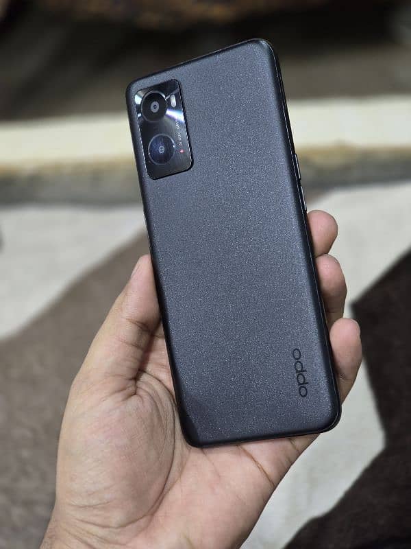 Oppo A76 8