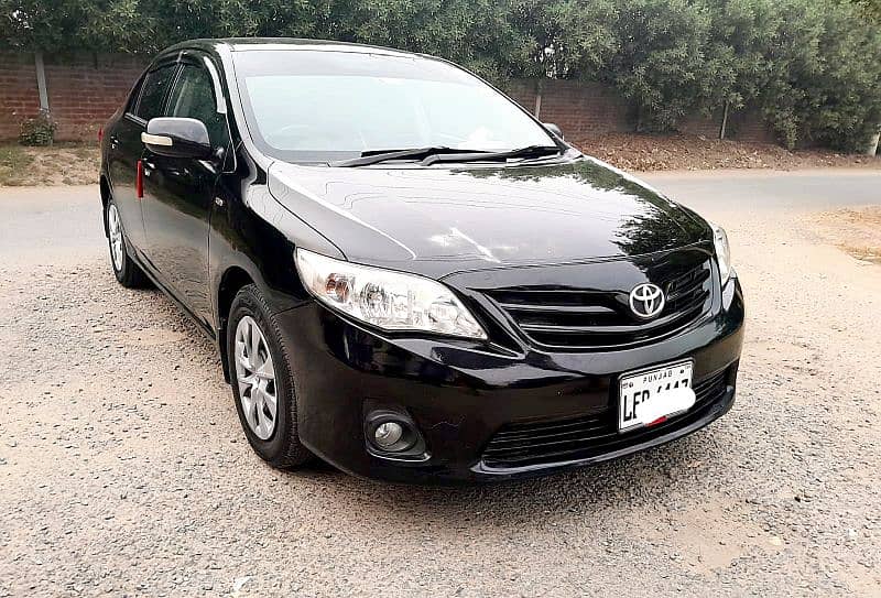 Corolla XLI 2014 converted GIi 1.3 CC Manual Gear, Lahore number. 3