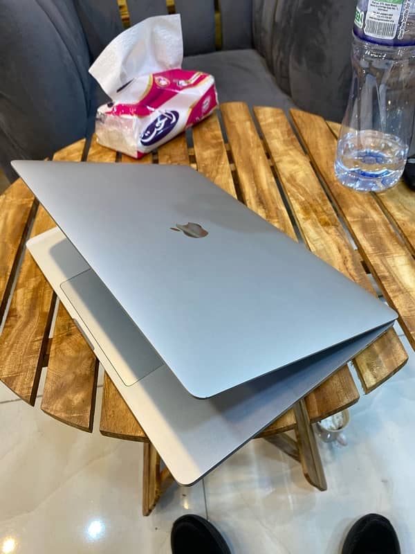 MacBook Pro 2019 64/512gb Brandnew 0