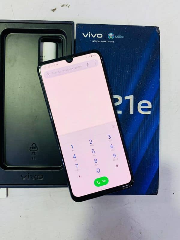 vivo V21e. 8+4/128gb outclass camera 4