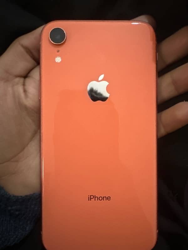 iPhone XR 0