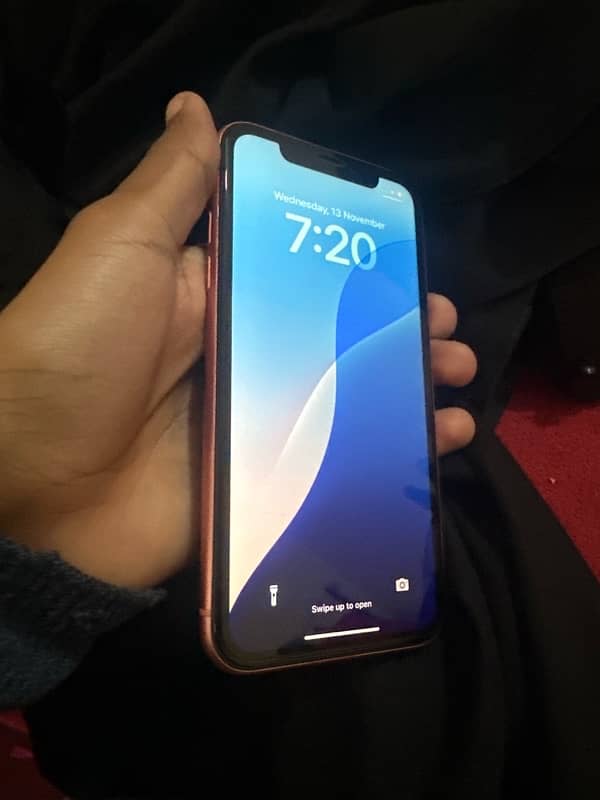 iPhone XR 1