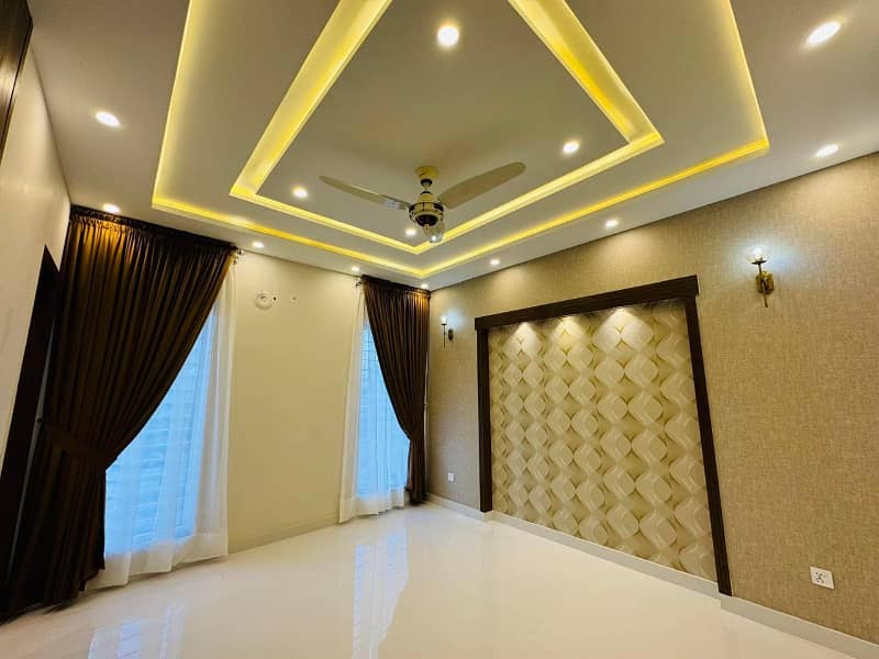 10 Marla Luxury Designer House For Sale In Bahria Town Lahore In Low budget price 5