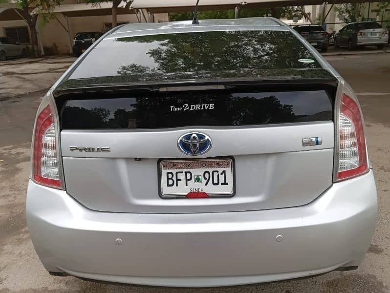 Toyota Prius 2012 5